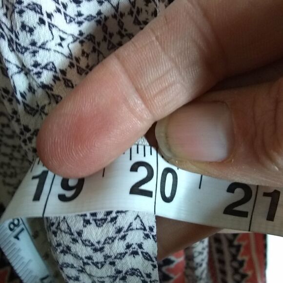 Sanctuary top - Picture 5 of 6